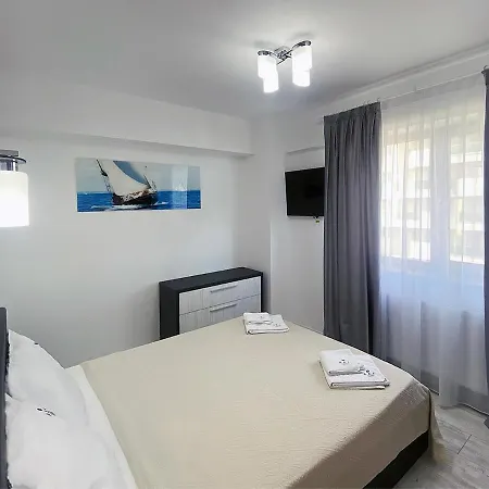 Ada Luxury 43 *